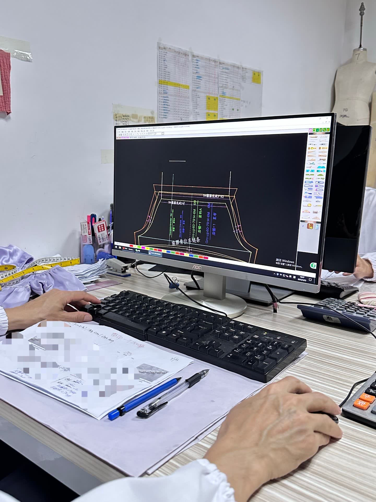 CAD pattern engineering screen at UP Fashion Guangzhou
